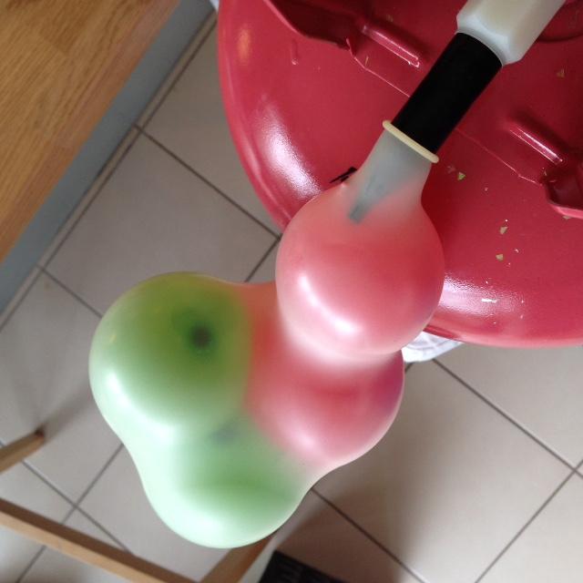 DIY advent balloons