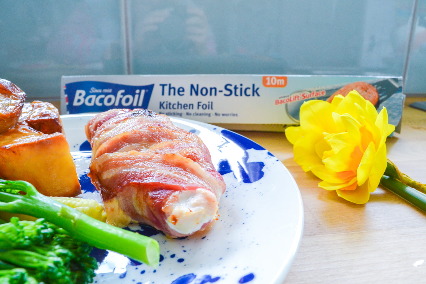 Bacofoil® The Non-Stick Kitchen Foil does it work well?